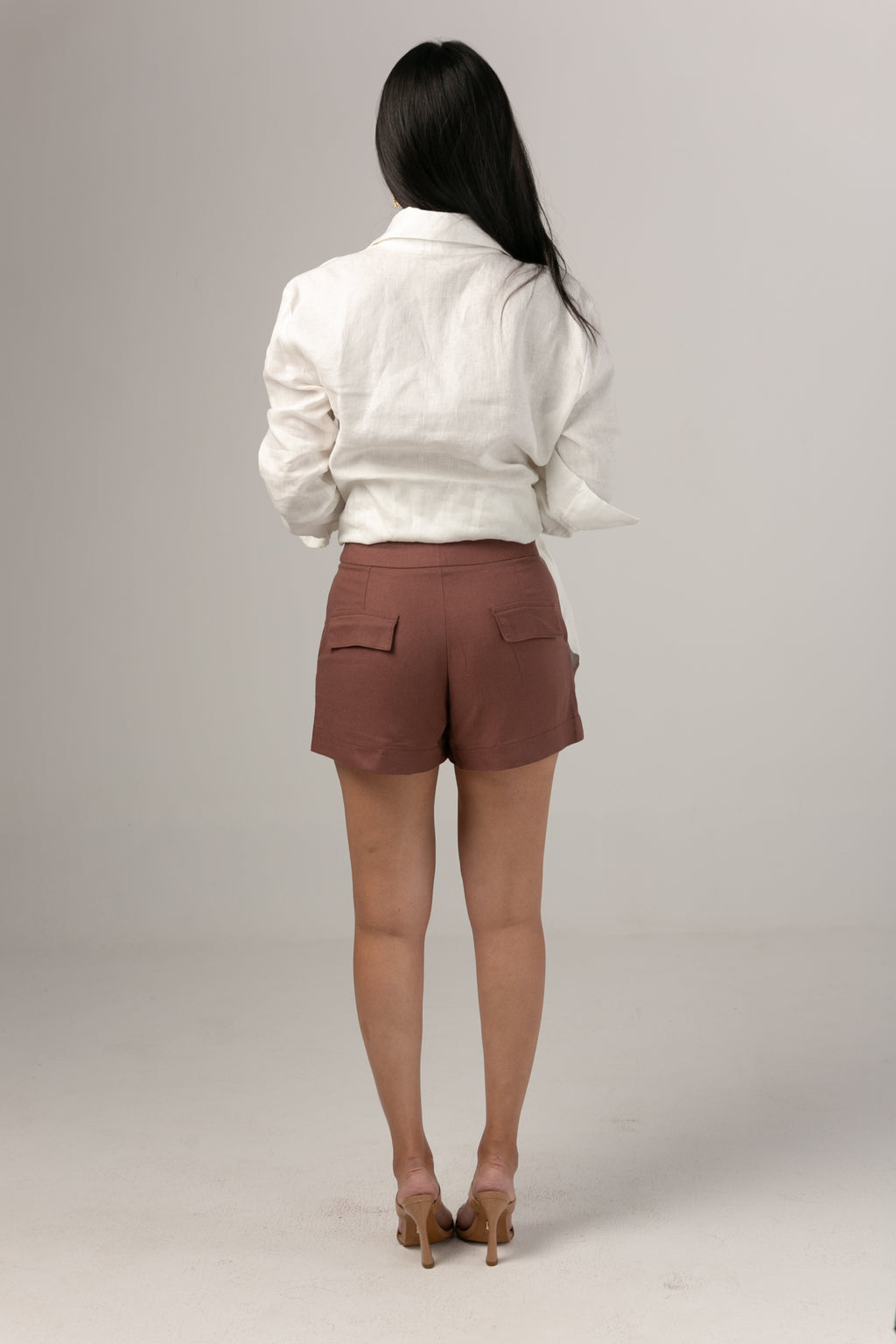 LOTUS SHORT BROWN