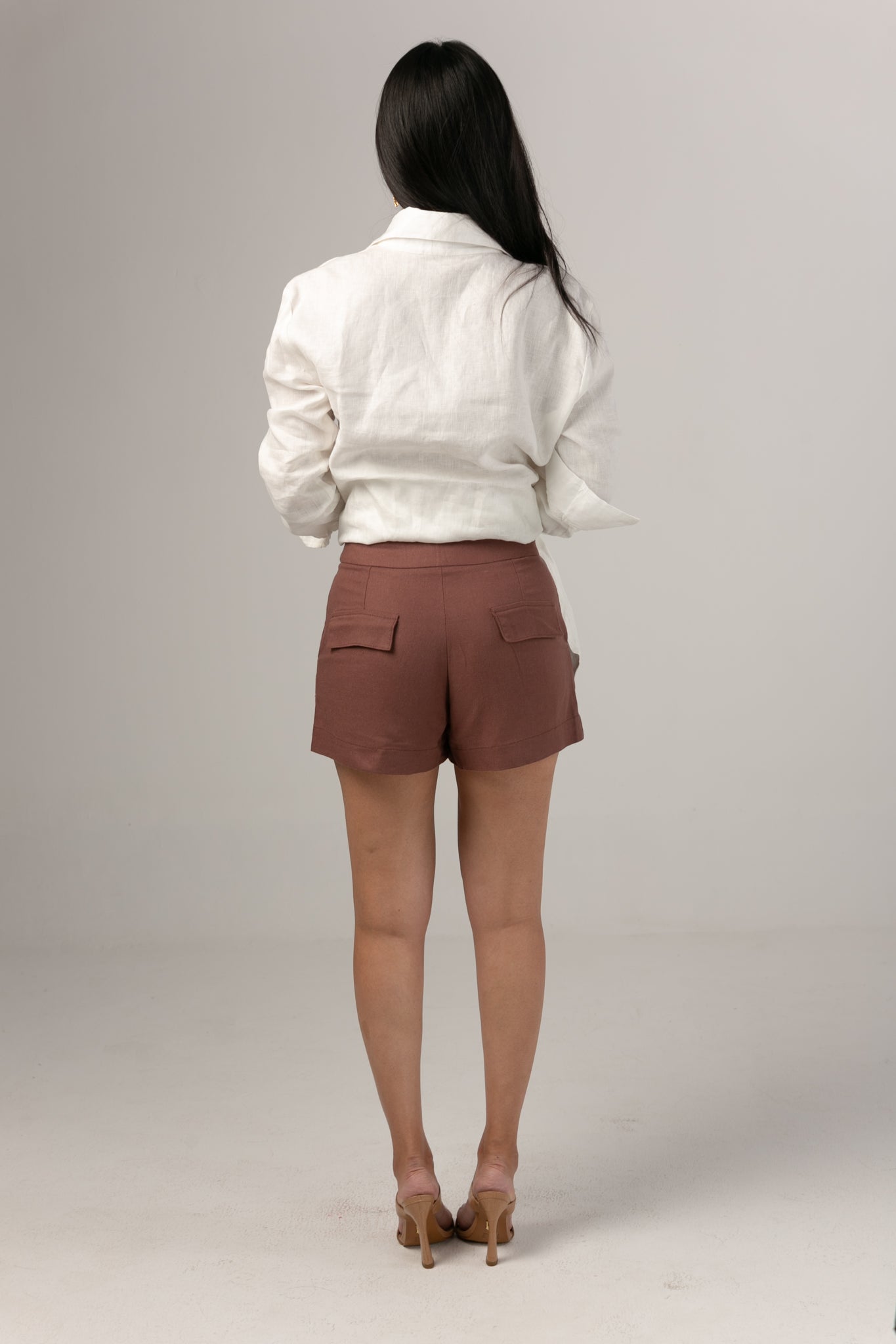 LOTUS SHORT BROWN