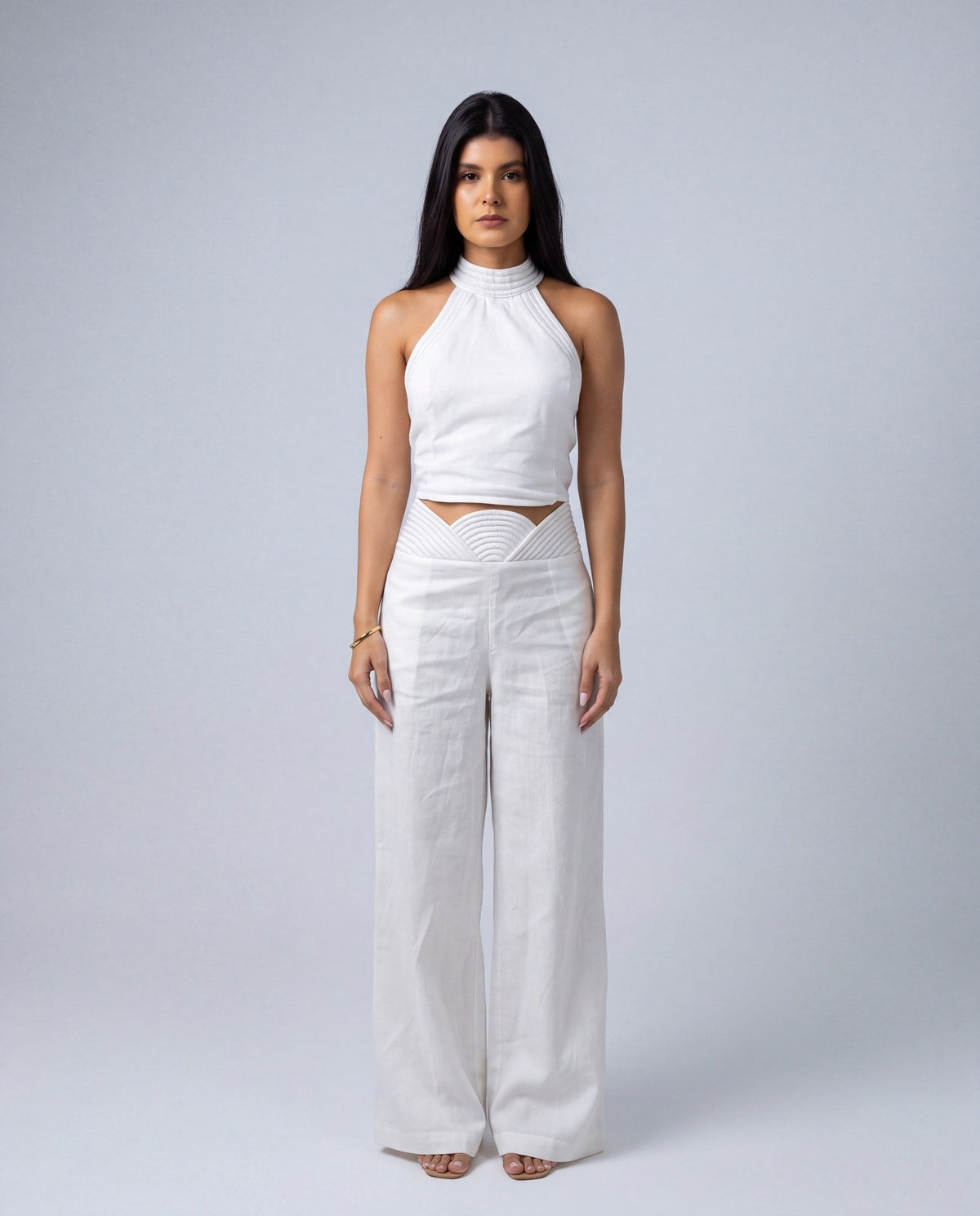 ORA Off-White frontal