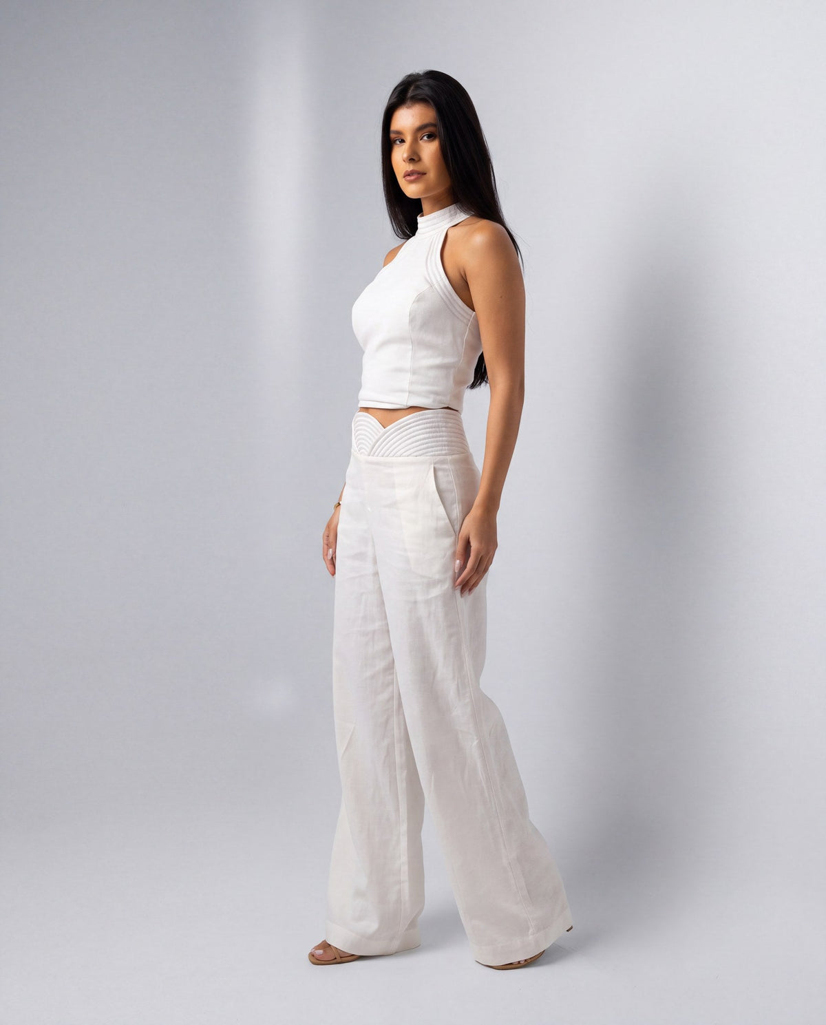 ORA Off-White perfil