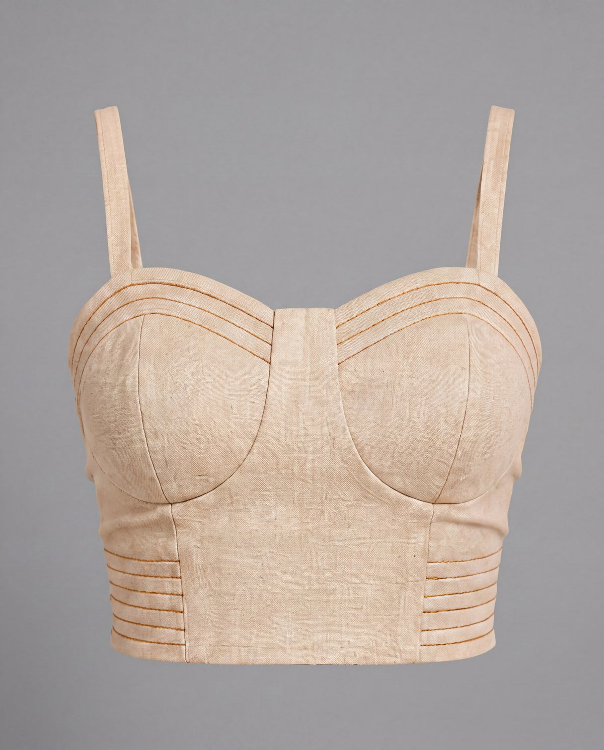 Cropped Lunna Aveia frontal