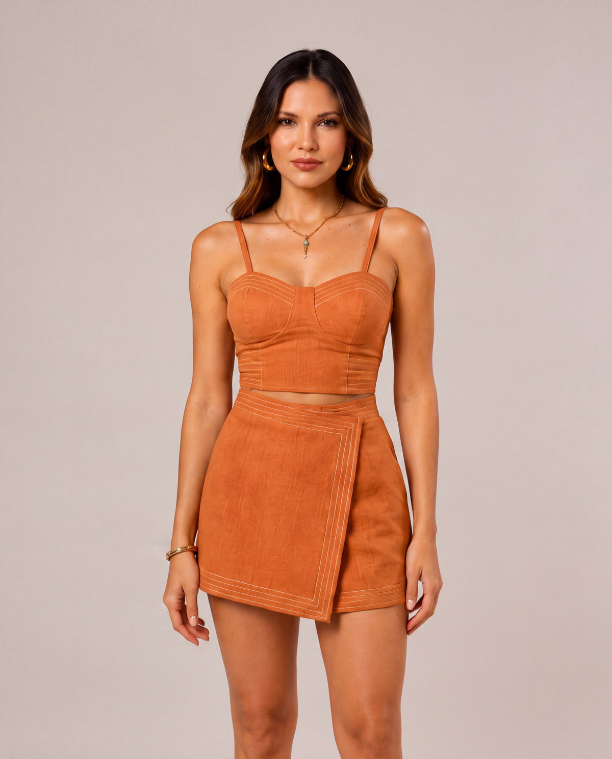 Short-Saia Lunna Cenoura frontal